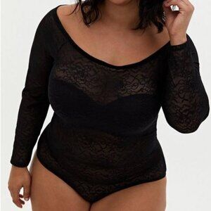 EUC Torrid Lace Off The Shoulder Semi-Sheer Bodysuit in Size 2(18-20)